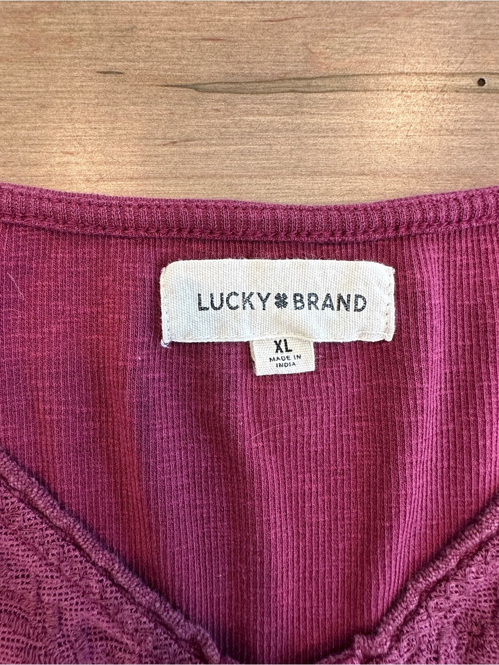 Lucky Brand Long Sleeve Henley Top in Berry Size XL - Picture 3 of 3